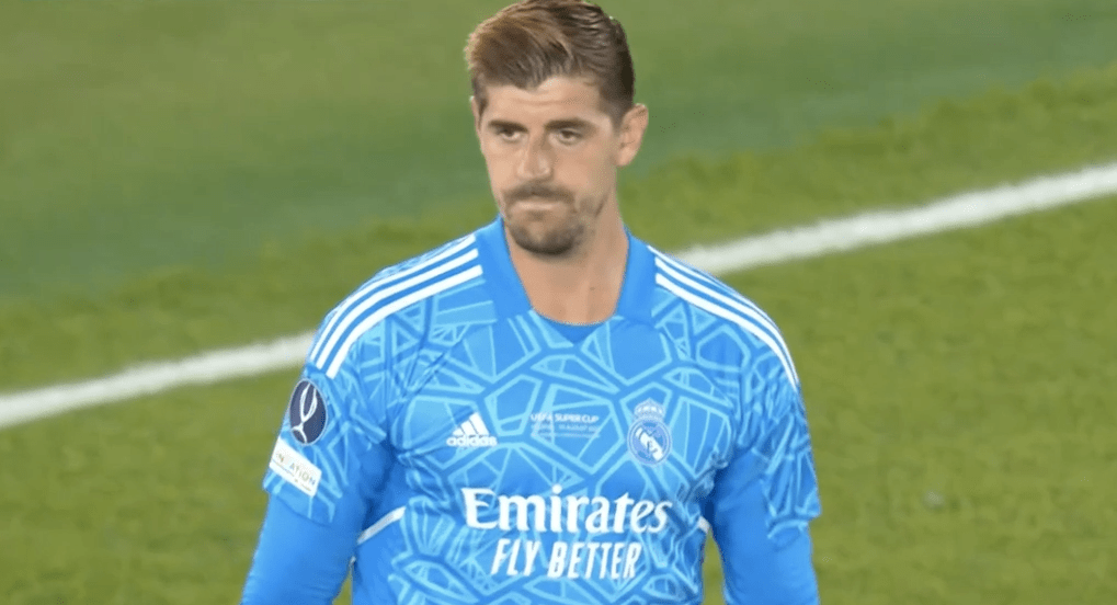 转折点！法兰克福篮板制胜，欧超杯赛后攻防权衡，目标明确，赛程密集仍需轮换(足球决定性瞬间)